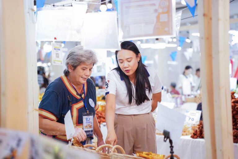“DIT ปั้น Farm Outlet หนุนเกษตรกรไทยกว่า 15 ปี งยอดขายงานแฟร์ทะลุ 4 ล้าน เดินหน้าต่อที่เซ็นทรัลปิ่นเกล้า”